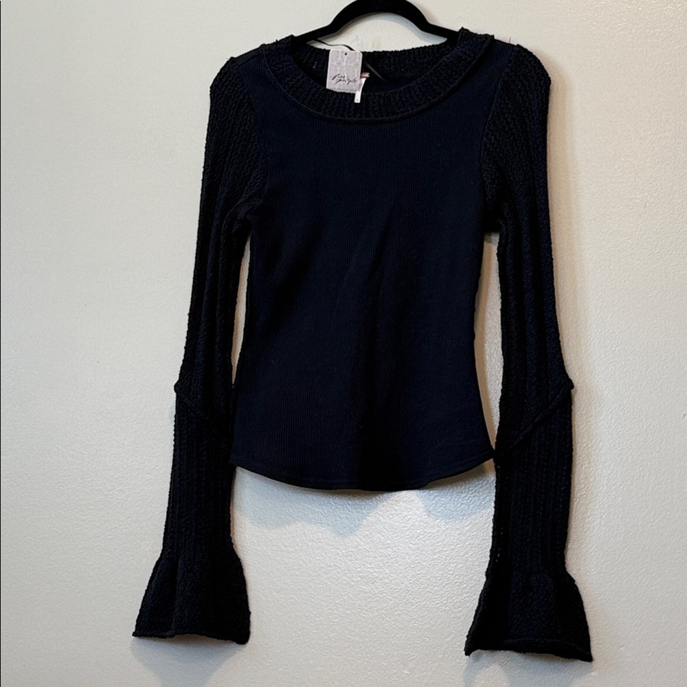 NWT Free People Black Long Sleeve Knit Sweater Size Large - Picture 2 of 6